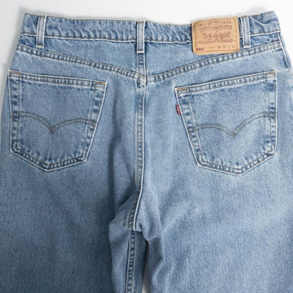 Vintage Levis 550 Relaxed Fit Blue Jeans‎ 1998 Size 36x32 (Actual 33x31.5) 90s - Picture 10 of 16